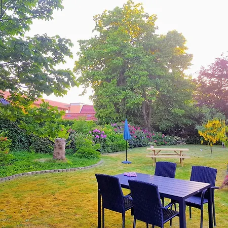 5 Min Walk To Lego House-loft Floor With 2 Bedrooms And Balcony * בילונד